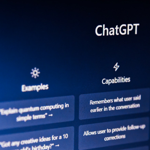 新鲜感减弱后，ChatGPT也在寻求突围