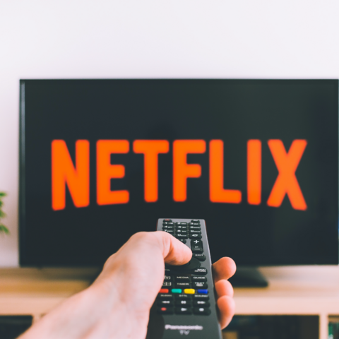 Netflix发力亚洲综艺，长视频出海如何“抄作业”？