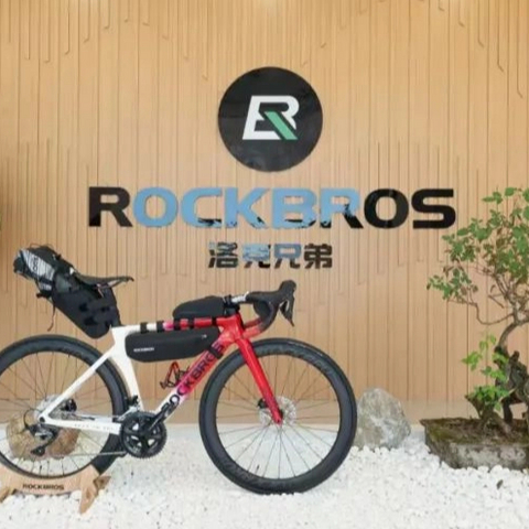 对谈洛克兄弟：小商品出海也能做成大生意
